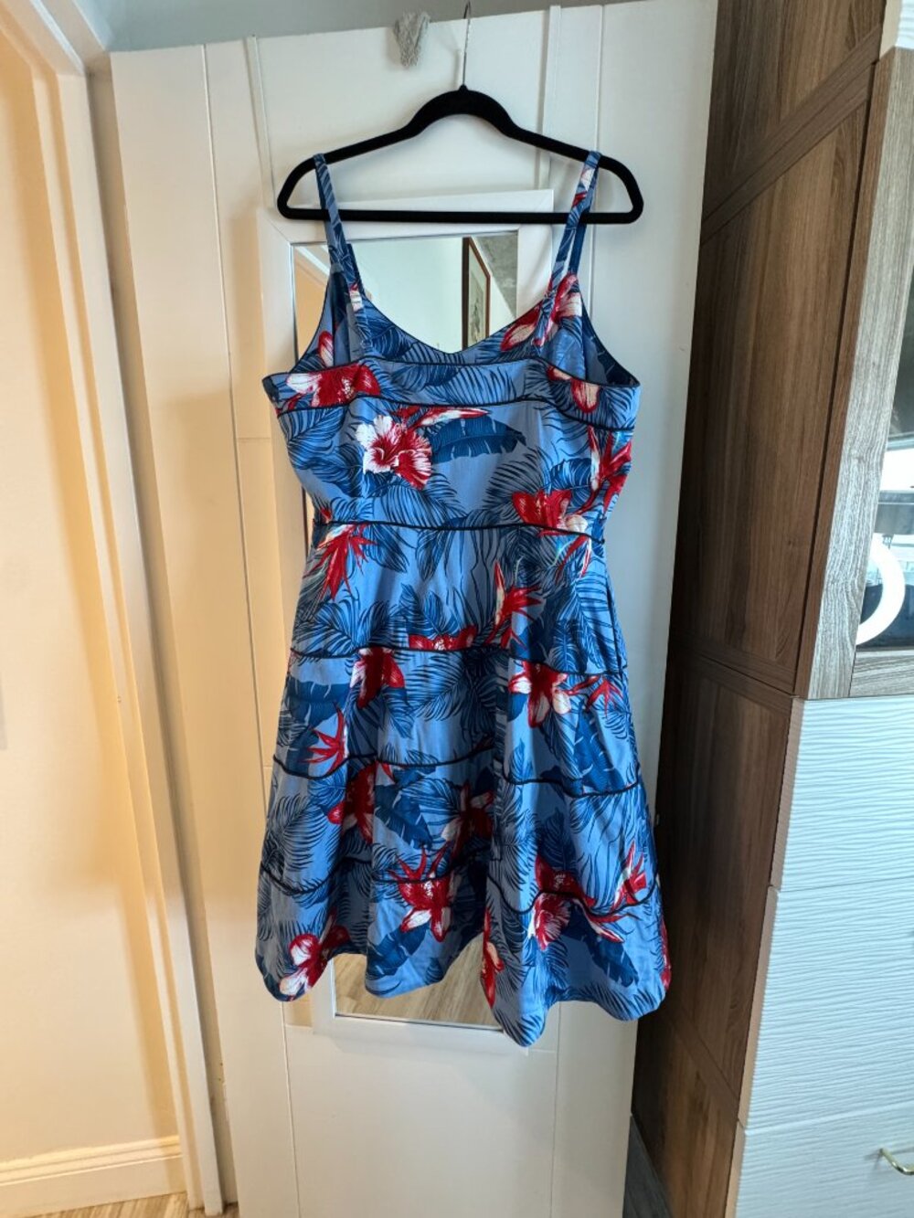 City Chic Hawaiian Tropical Print Fit & Flare Dress Size M / 18 - Picture 2 of 7